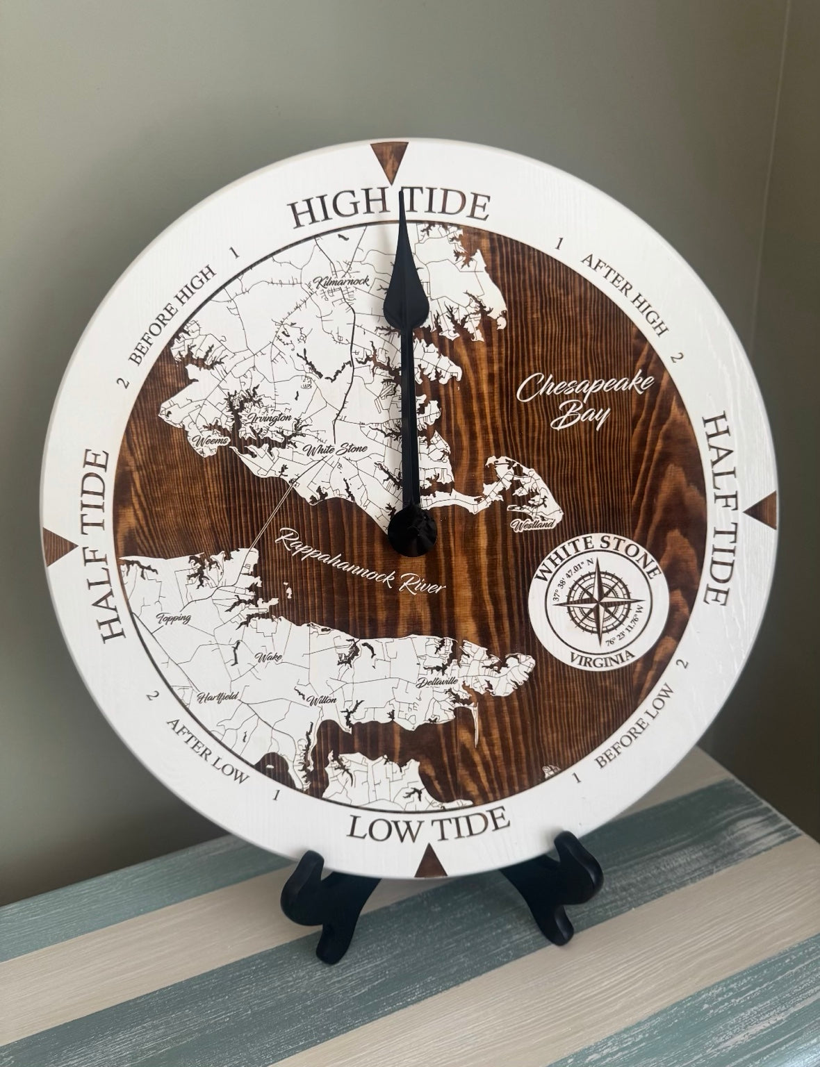 White Stone Virginia tide clock with detailed engraved map of Rappahannock River, Chesapeake Bay, Kilmarnock, Irvington and Weems